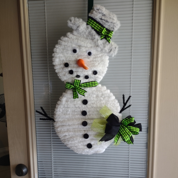 Custom Wreaths - Picture 3 of 3